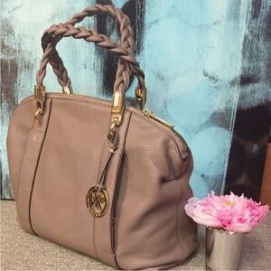 Michael Kors Taupe Naomi Bowling Bag Purse Handbag 💛